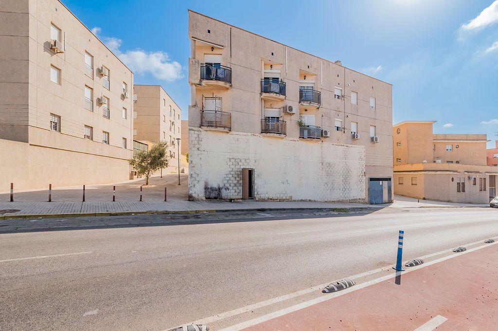 Exterior view of Premises for sale in Utrera