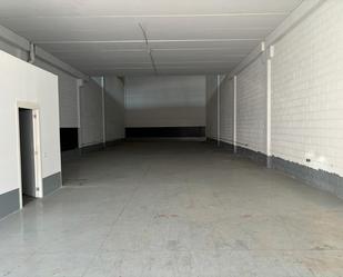 Nau industrial en venda en Marbella