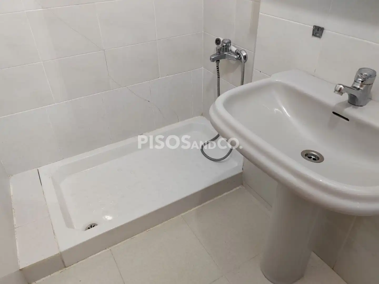Baño de Piso en venta en A Coruña Capital  con Calefacción y Trastero