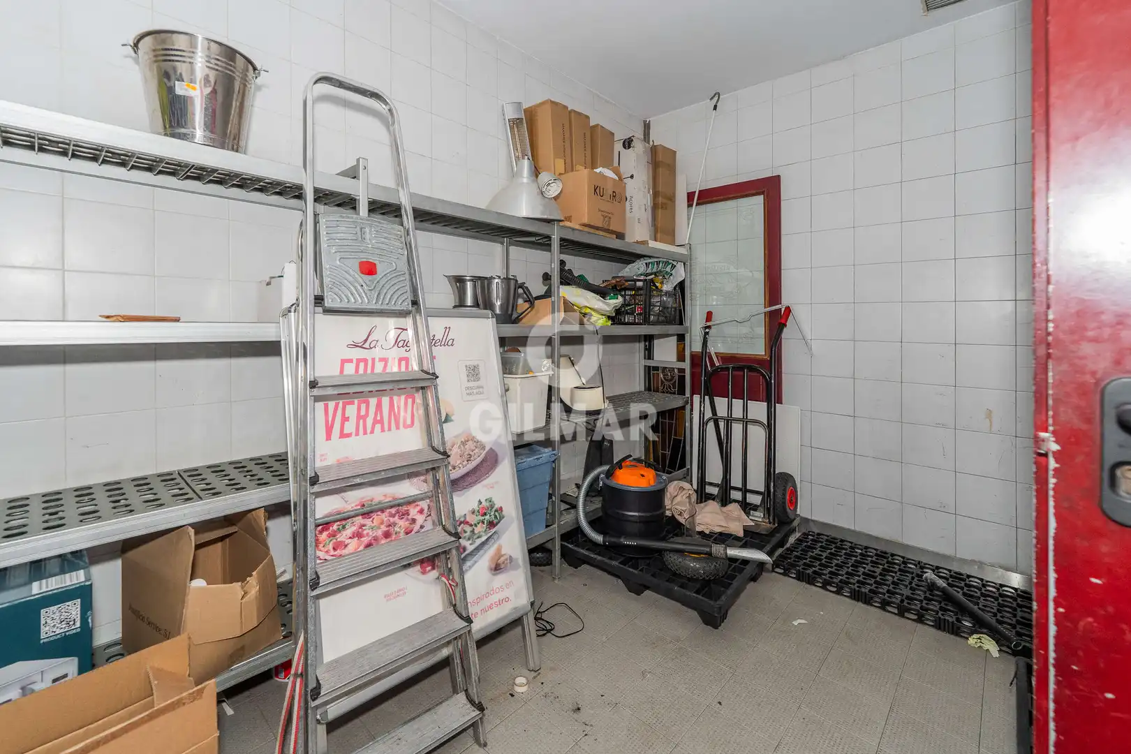Cuina de Local en venda en Las Rozas de Madrid amb Calefacció