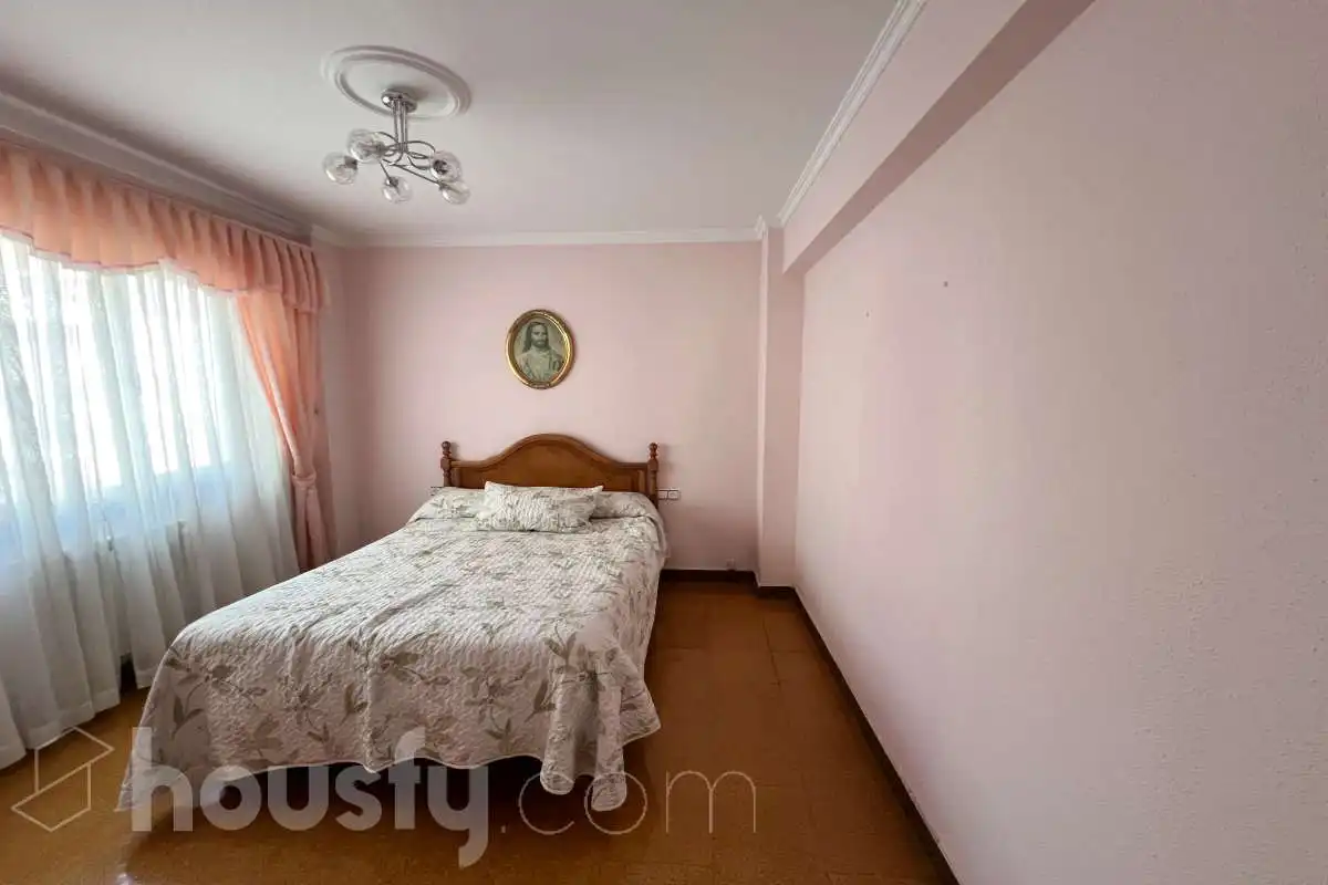 Habitación de Piso en venta en A Coruña Capital  con Calefacción