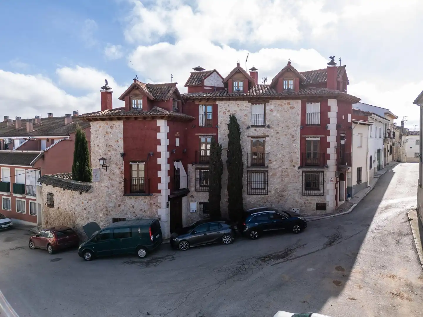 Außenansicht von Gebäude zum Verkauf in Belmonte de Tajo