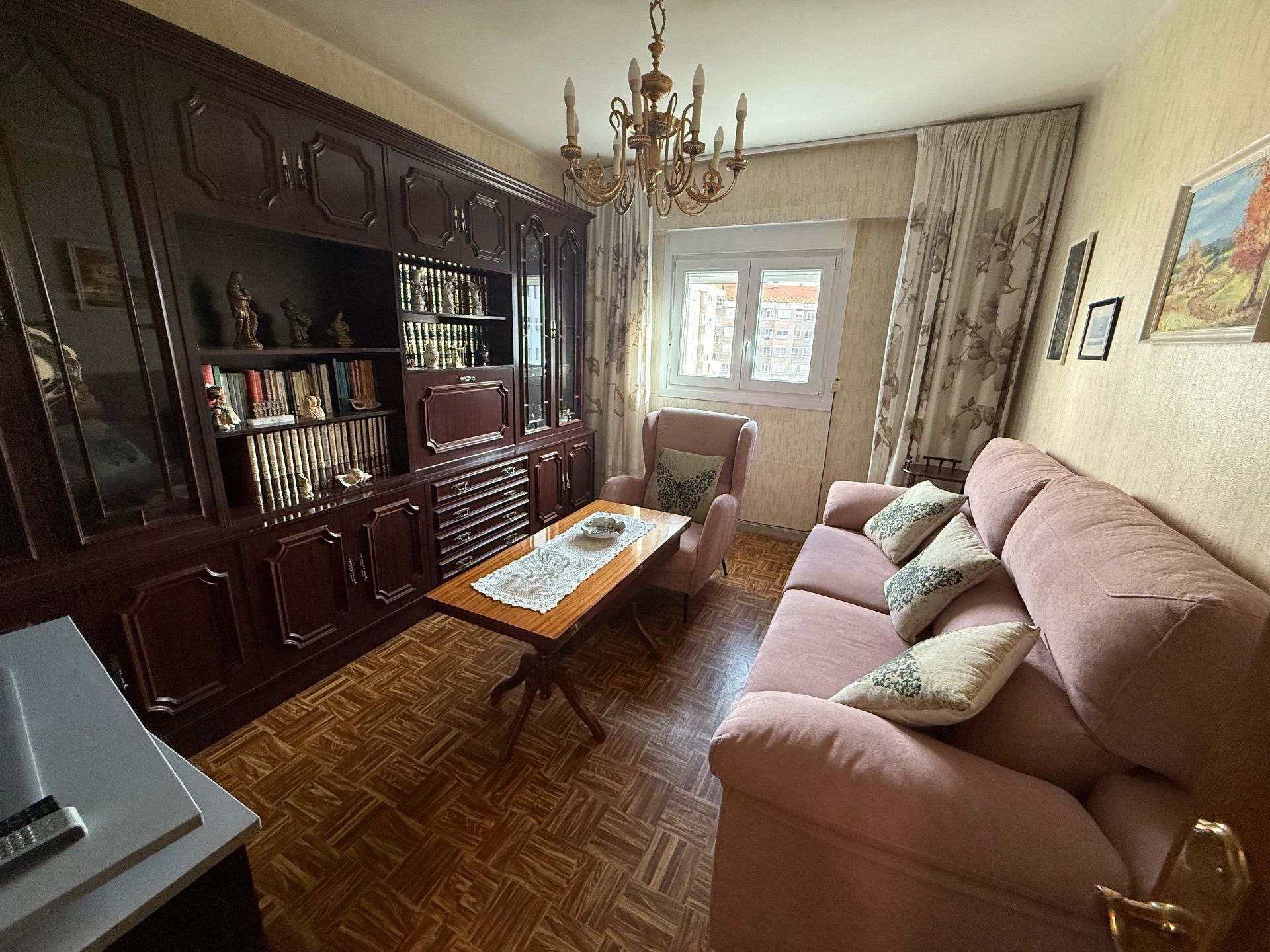 Sala de estar de Piso en venta en Burgos Capital con Calefacción