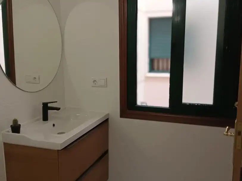 Baño de Piso de alquiler en Arteixo con Calefacción, Parquet y Amueblado