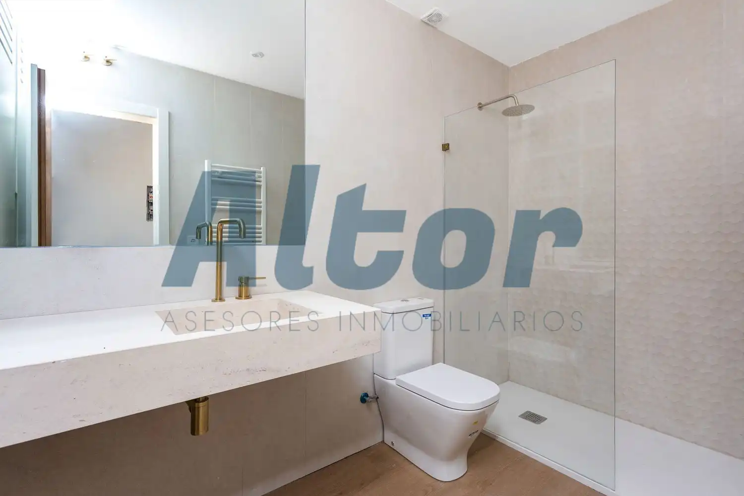 Flat with lift for sale in DE PEREZ GALDOS, imagen 44