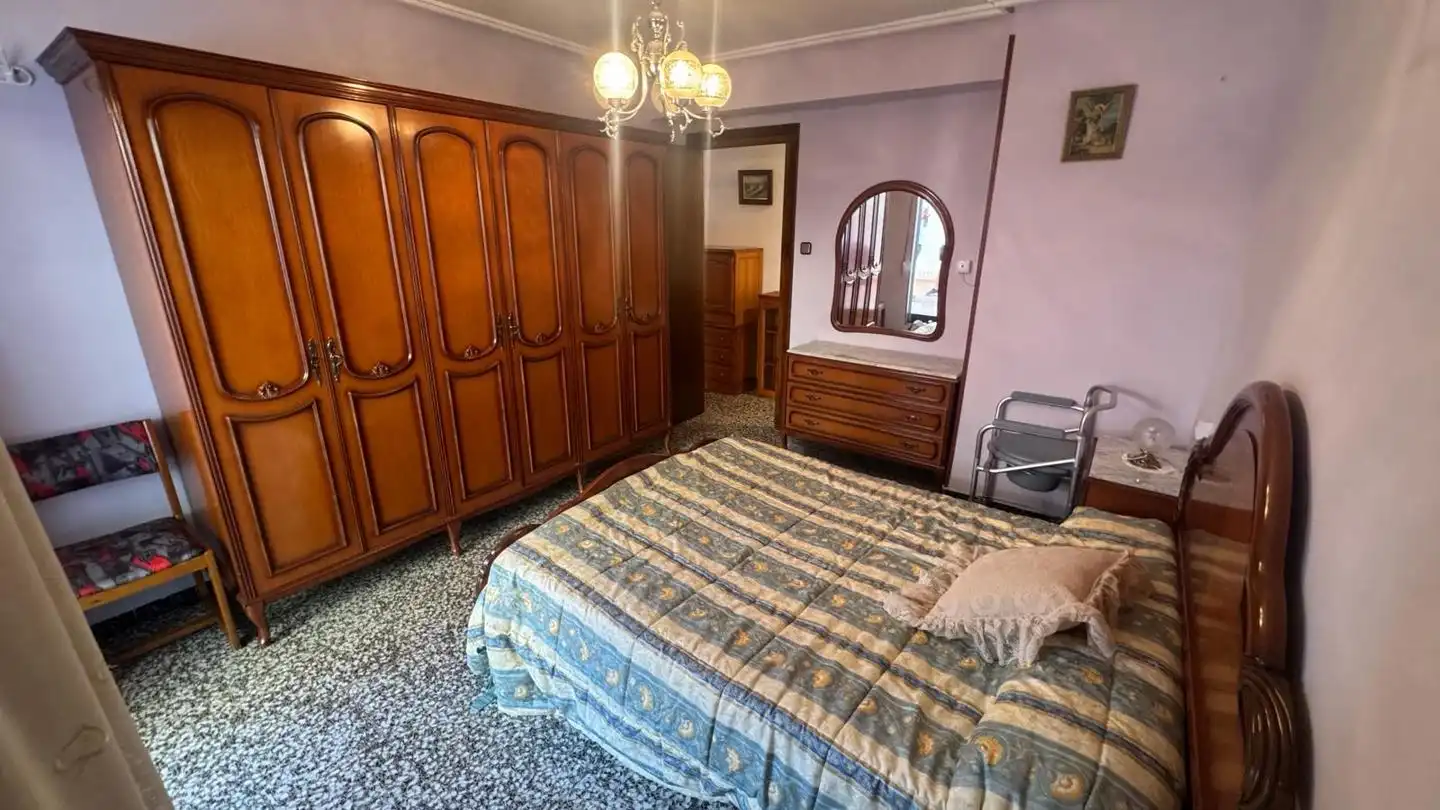 Habitación de Piso de alquiler en Valencia con Aire acondicionado, Terraza y Amueblado