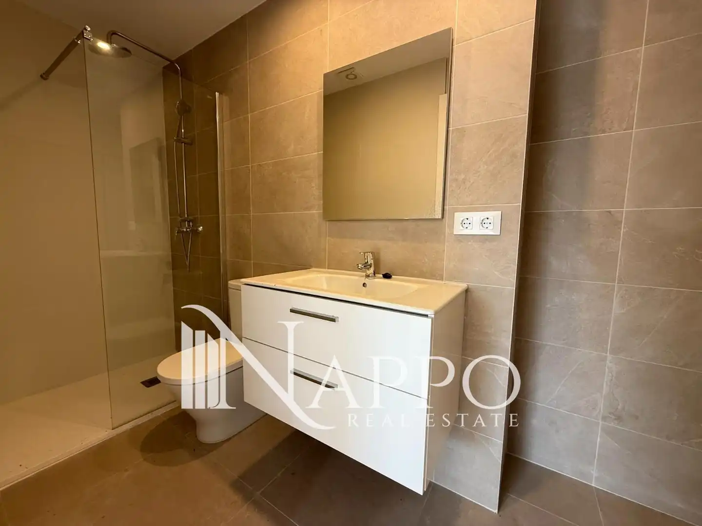 Bathroom of Flat for sale in Calvià  with Air Conditioner, Heating and Terrace