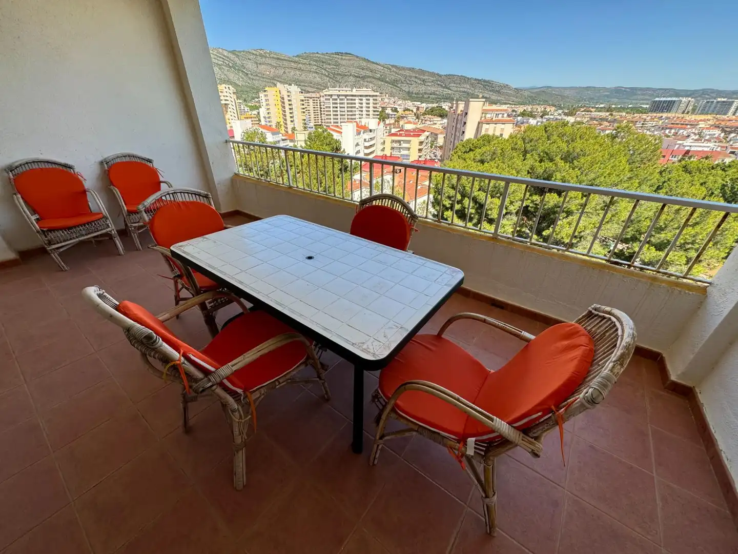 Terrassa de Apartament en venda en Oropesa del Mar / Orpesa amb Terrassa, Moblat i Piscina comunitària