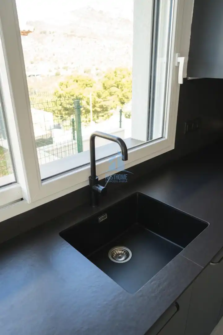 Vista exterior de Casa o xalet en venda en Oropesa del Mar / Orpesa amb Aire condicionat, Terrassa i Traster