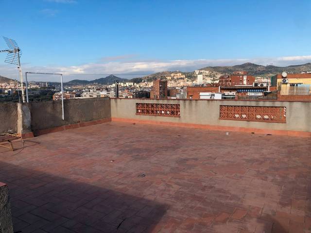 Casa-chalet en Venta en Carrer de Roger de Llúria en El Raval