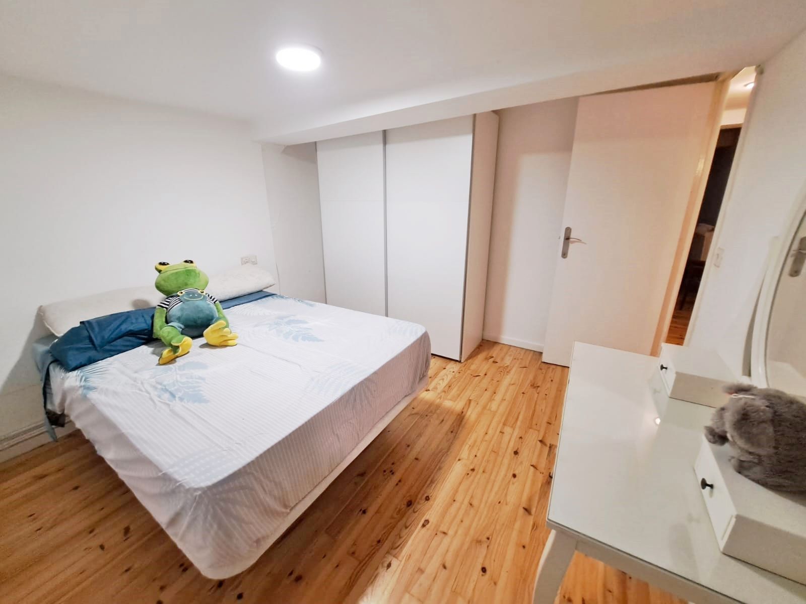 Bedroom of Apartment for sale in Vitoria - Gasteiz  with Heating, Private garden and Furnished