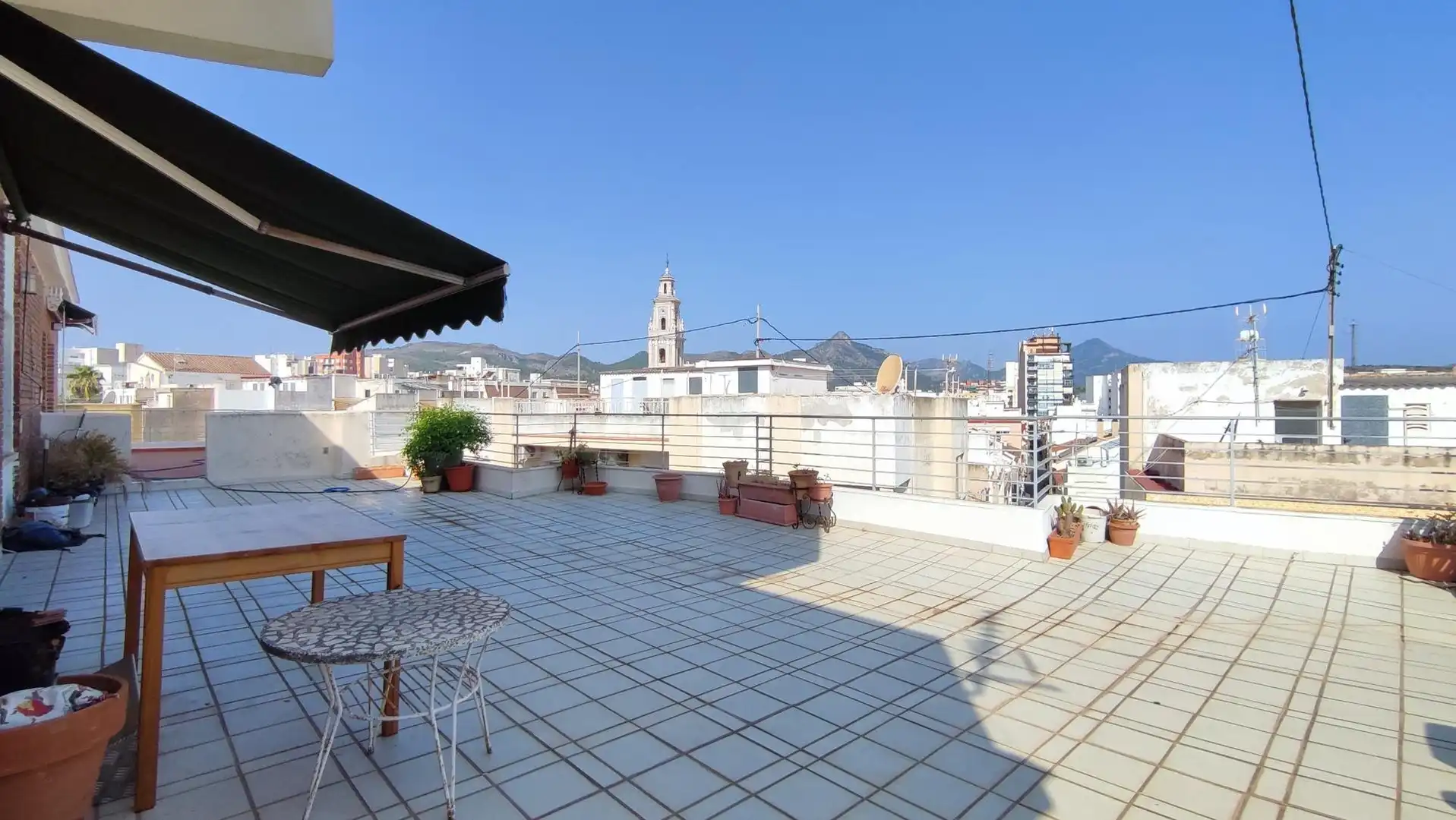 Penthouse with lift for sale in Carrer CARMELITES DE LES, imagen 3