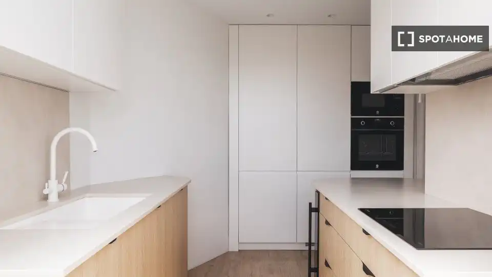 Piso con terraza en alquiler en L'Eixample, imagen 5