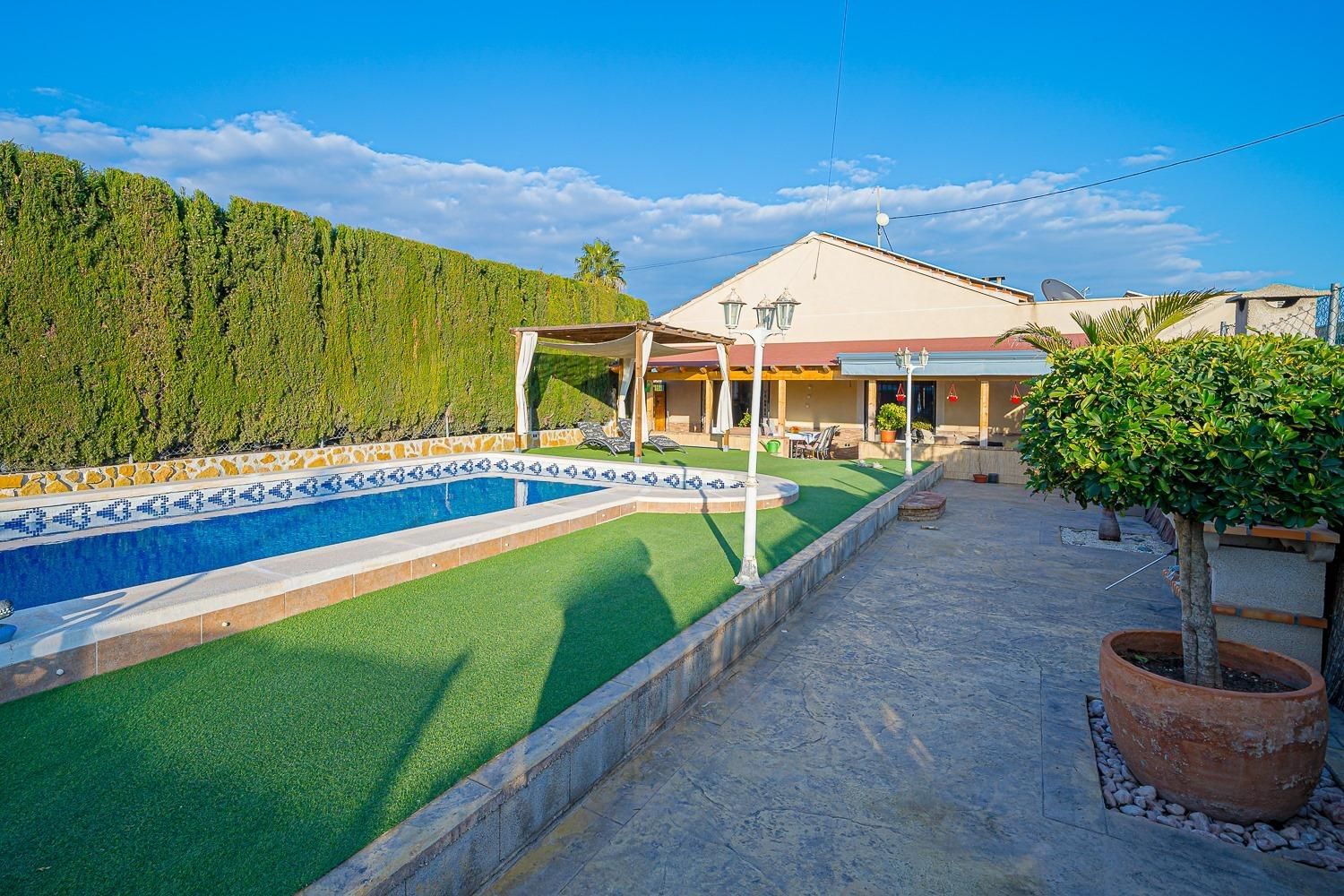 Jardí de Finca rústica en venda en Formentera del Segura amb Aire condicionat, Calefacció i Jardí privat