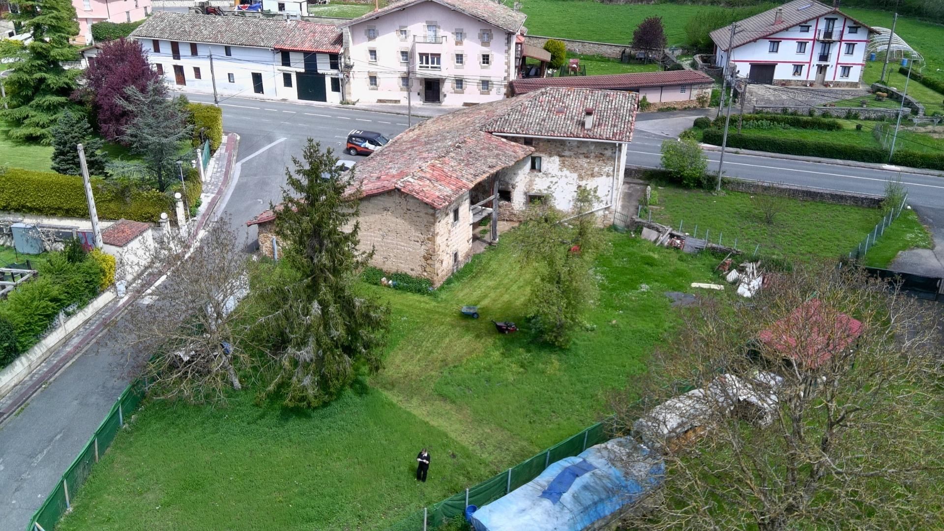 Außenansicht von Country house zum verkauf in Zuia mit Privatgarten und Abstellraum