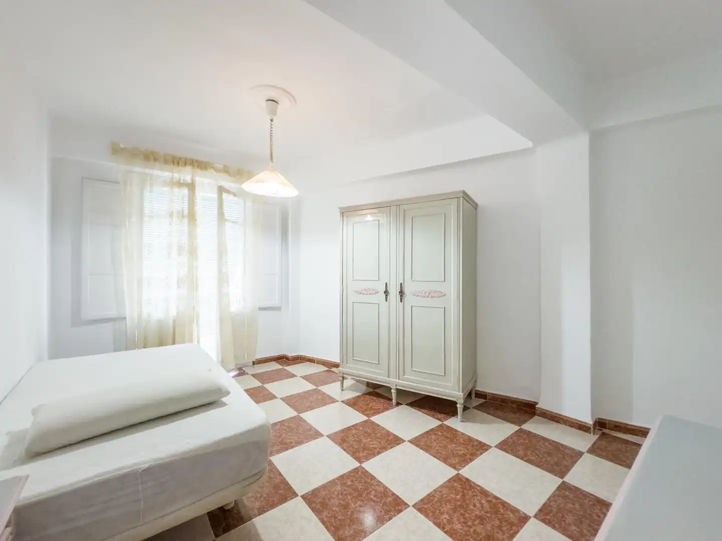 Habitación de Piso en venta en Granada con Aire acondicionado, Calefacción y Terraza