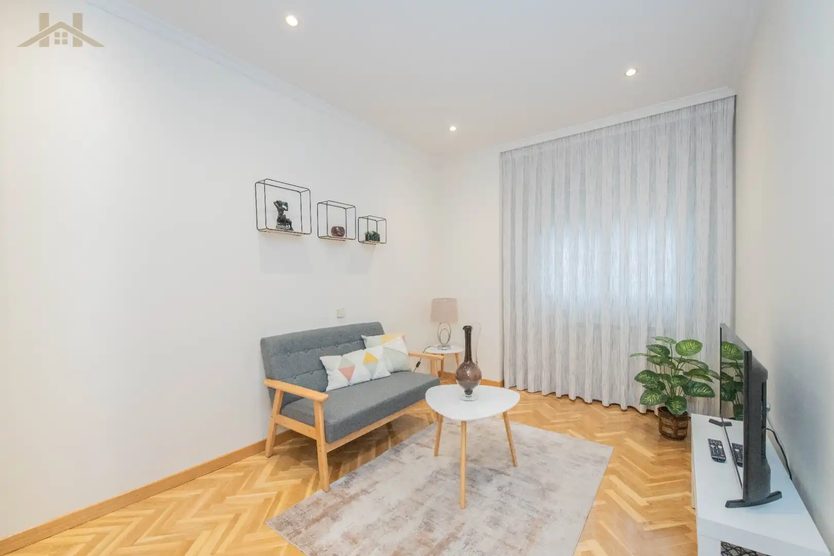 Sala de estar de Casa adosada en venta en Navalcarnero con Aire acondicionado, Calefacción y Jardín privado