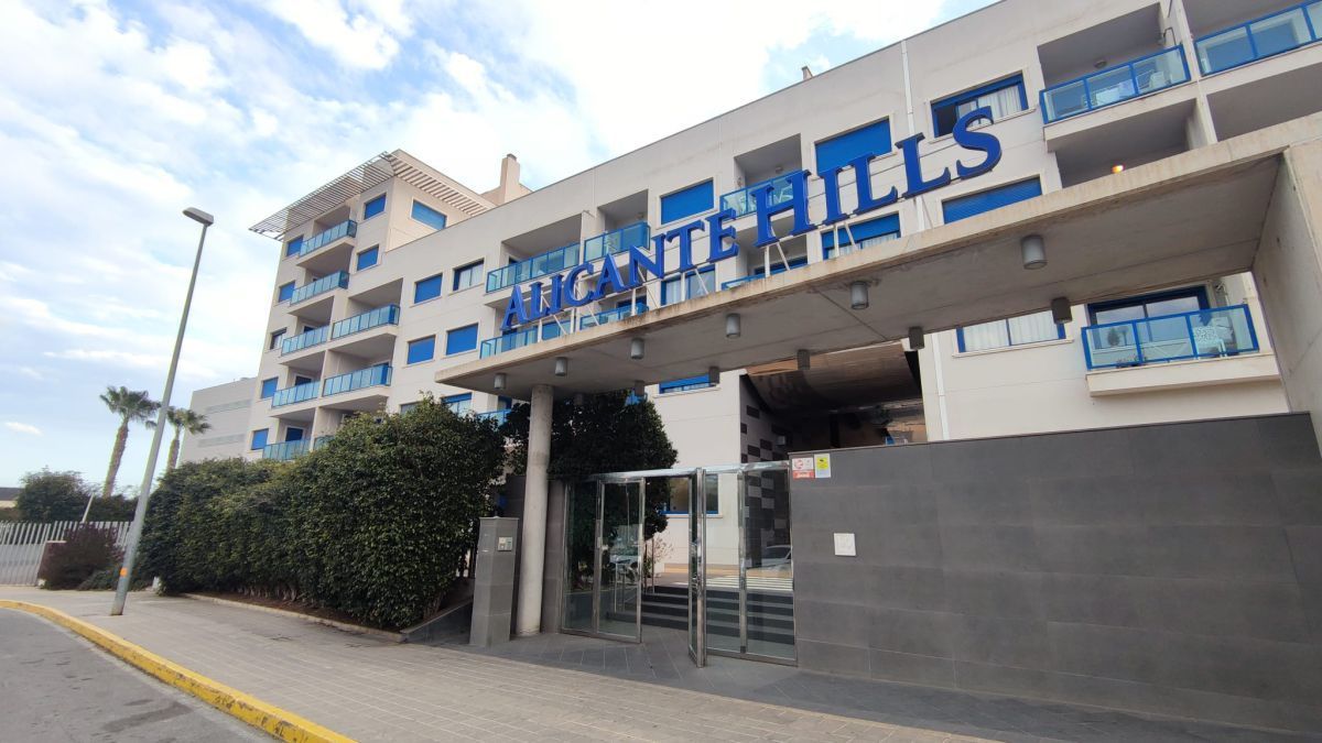 Vista exterior de Apartament de lloguer en Alicante / Alacant amb Aire condicionat, Calefacció i Terrassa