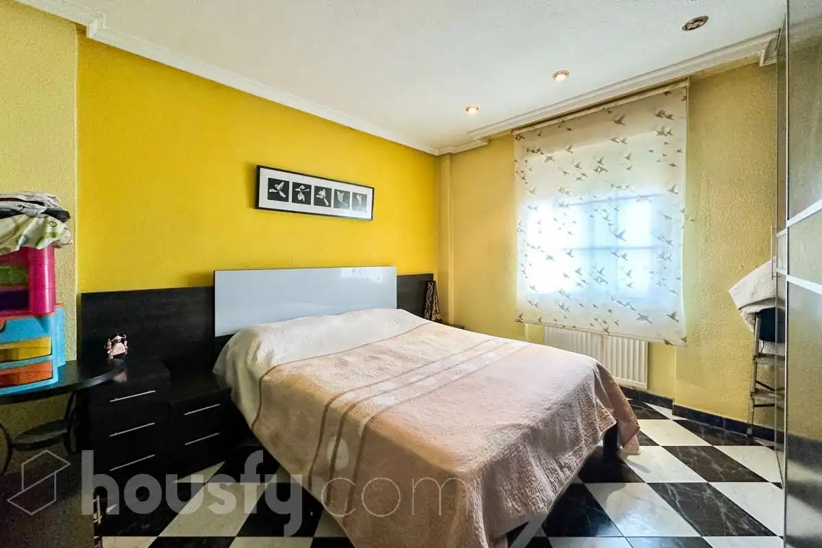 Bedroom of Flat for sale in Móstoles  with Air Conditioner, Terrace and Storage room