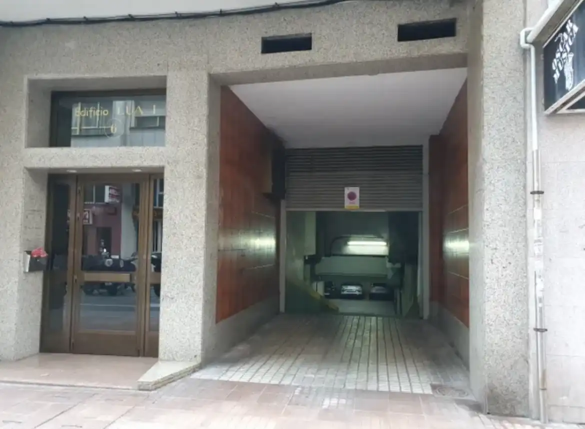 Einzelparkplatz zum Verkauf in Rúa Álvaro Cunqueiro, imagen 5