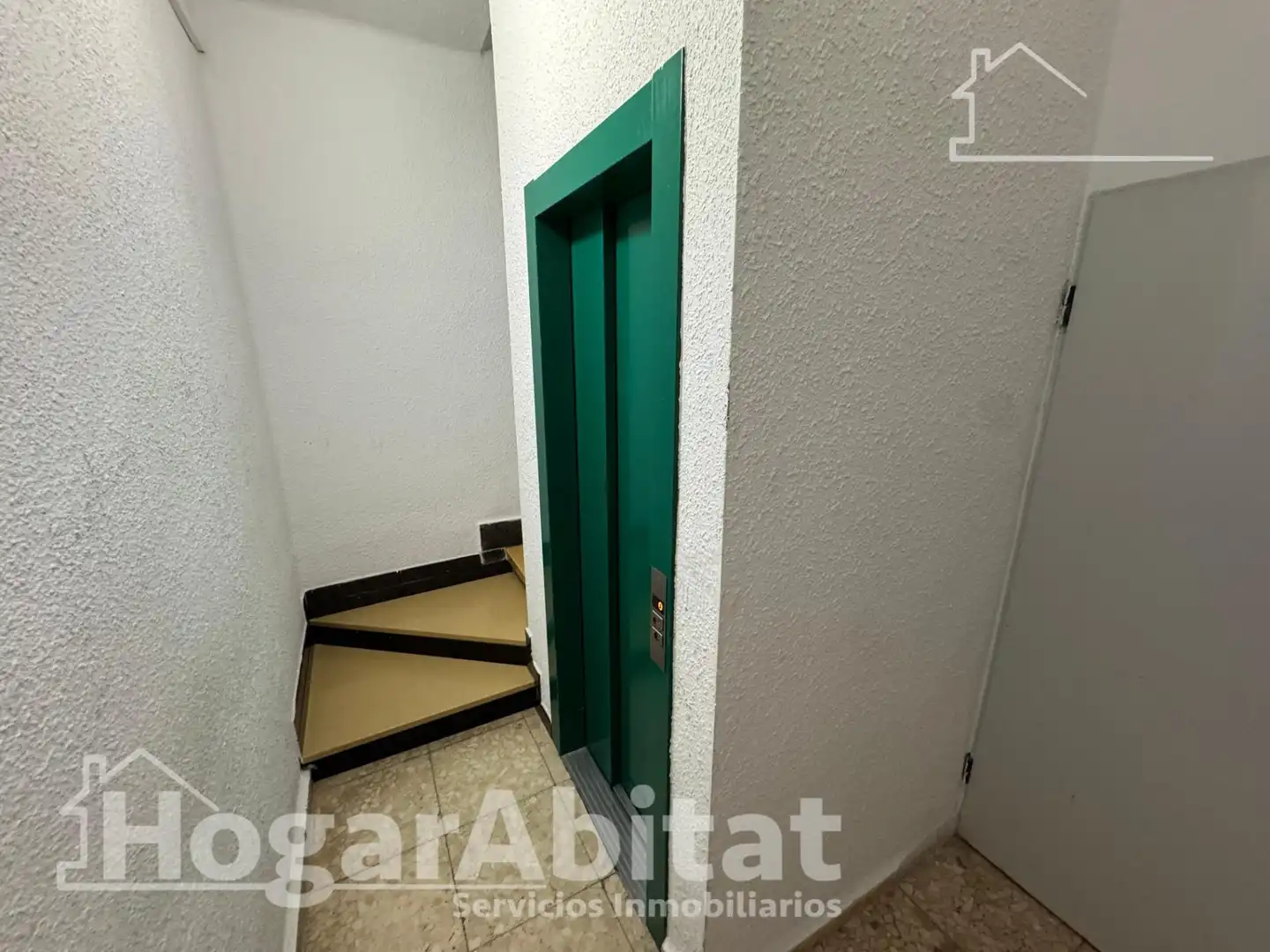 Flat for sale in Sur