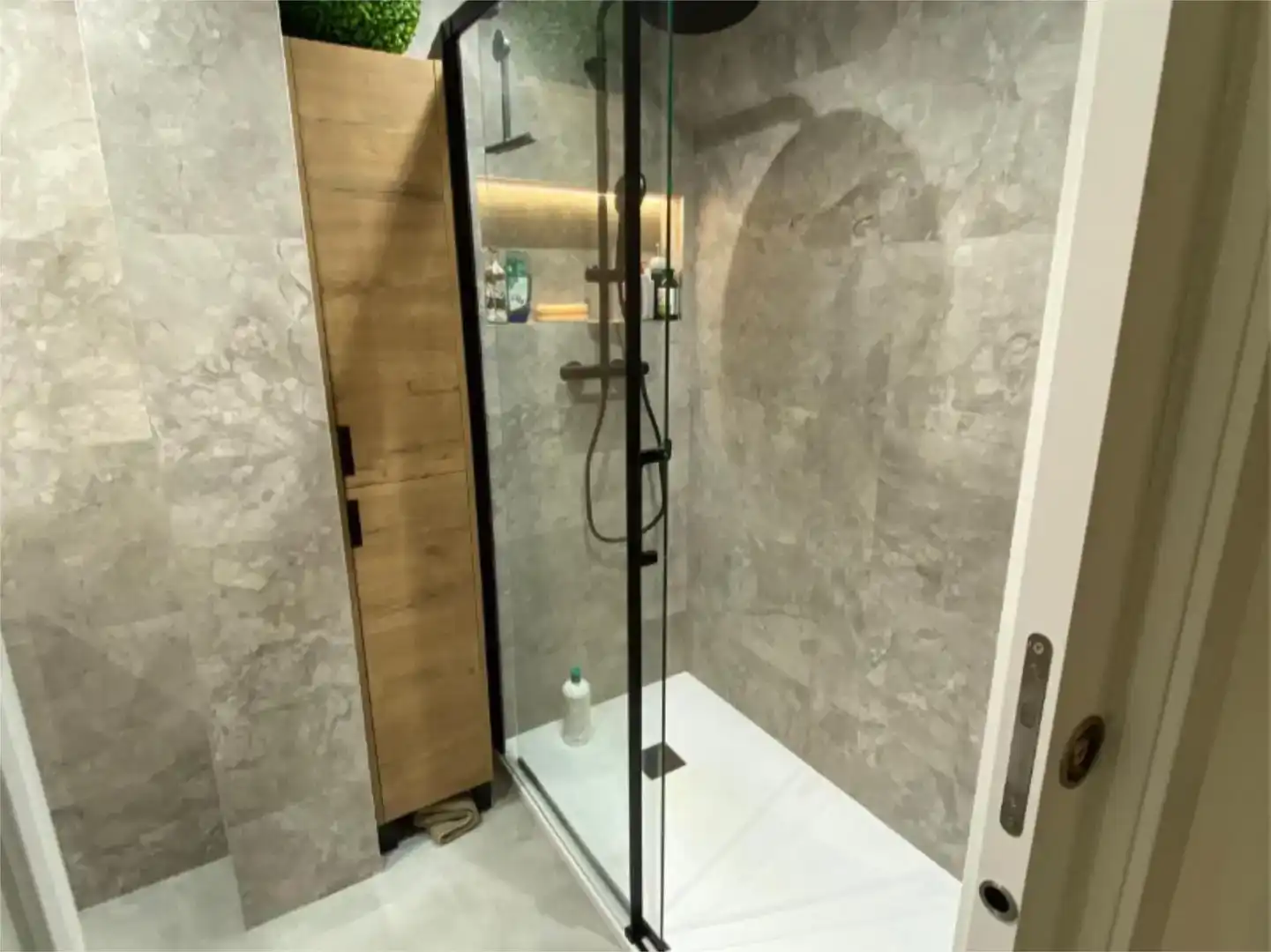 Badezimmer von Maisonette zum Verkauf in Benidorm mit Klimaanlage und Balkon