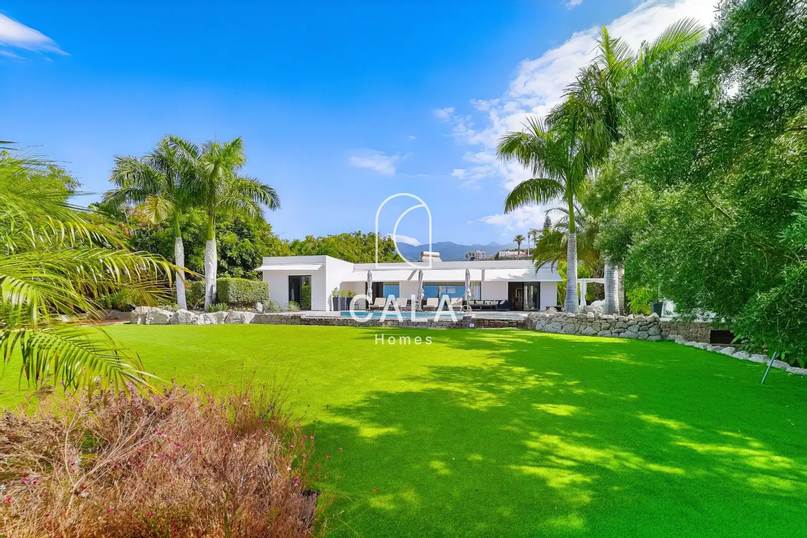 Exterior view of Houses for sale in Marazul - Ricasa