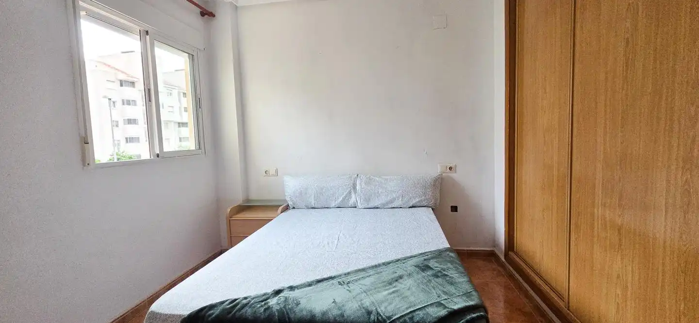 Bedroom of Flat for rent in Alicante / Alacant  with Furnished and Community pool