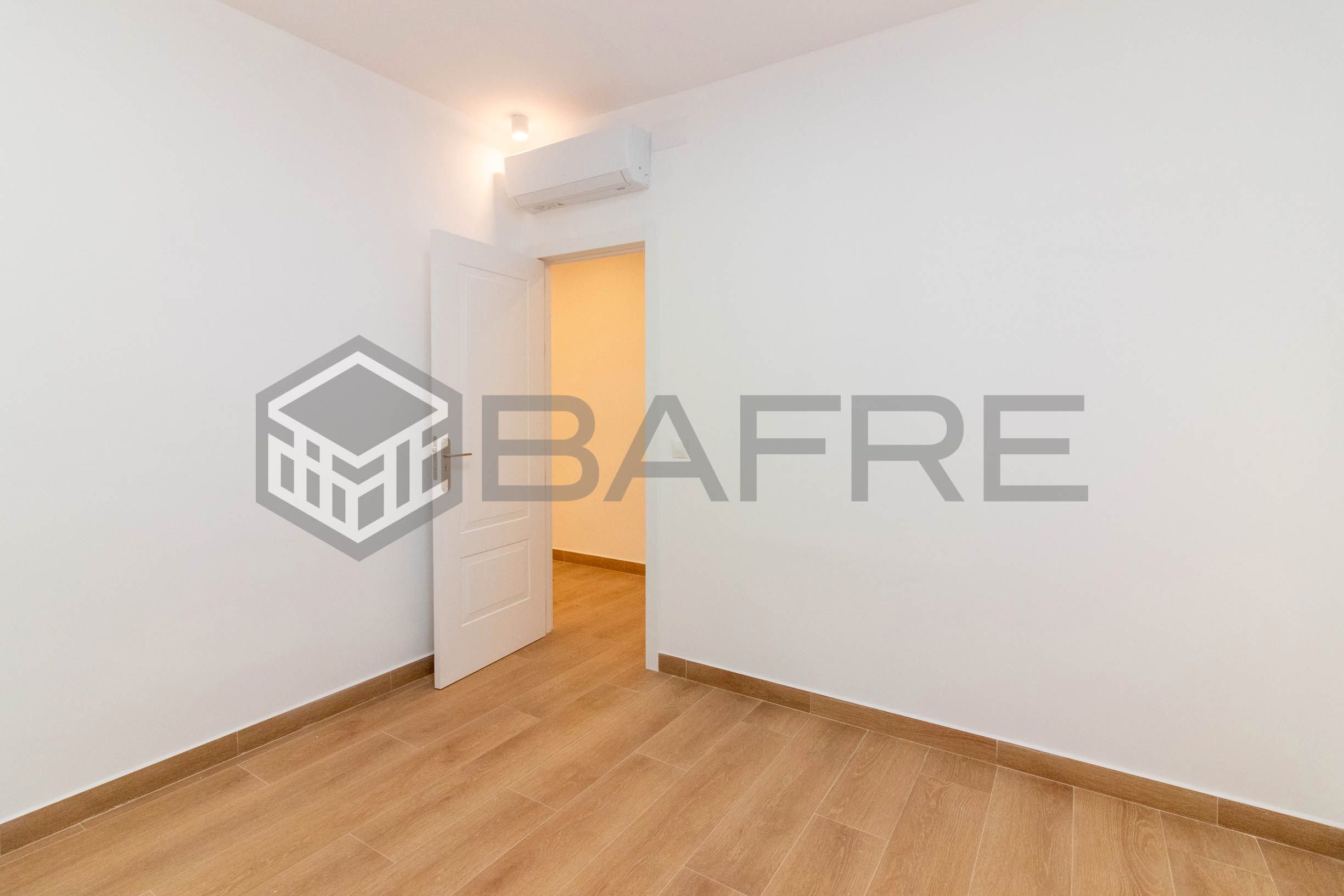 Piso en venta en  Madrid Capital con Aire acondicionado y Balcón