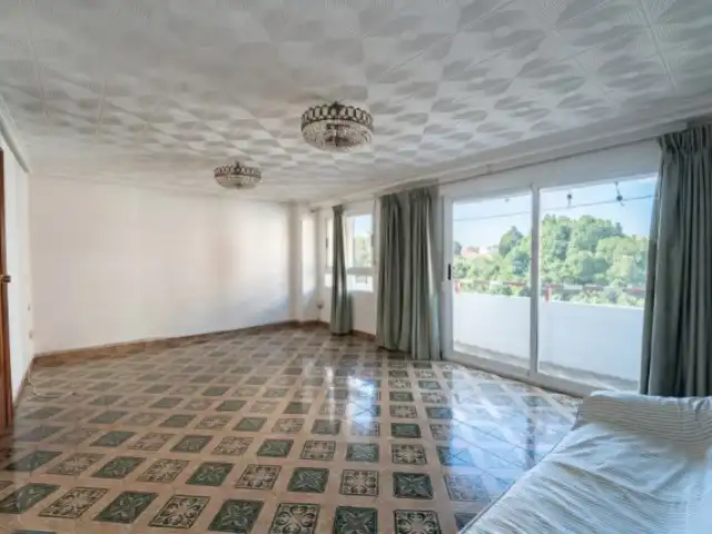 Living room of Flat for sale in Valencia  with Balcony