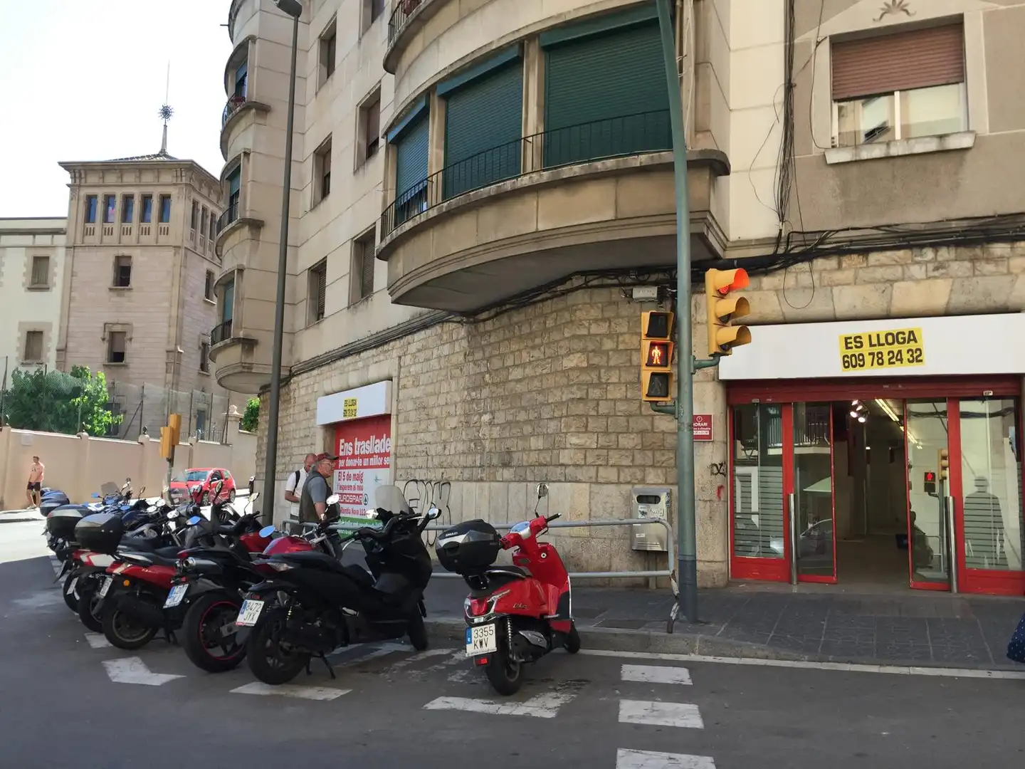 Business premises to rent in Avinguda d'Estanislau Figueres, imagen 2
