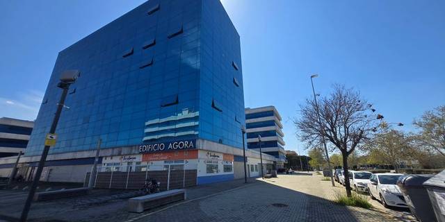 Garaje en Venta en Avenida Via flavia en Palmete