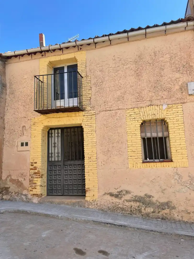 Exterior view of Country homes for sale in Valleruela de Pedraza  with Private garden, Storage room and Balcony