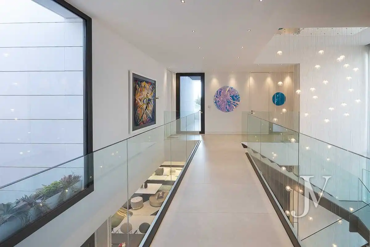 Houses for sale in Madrid  with Air Conditioner, Heating and Private garden