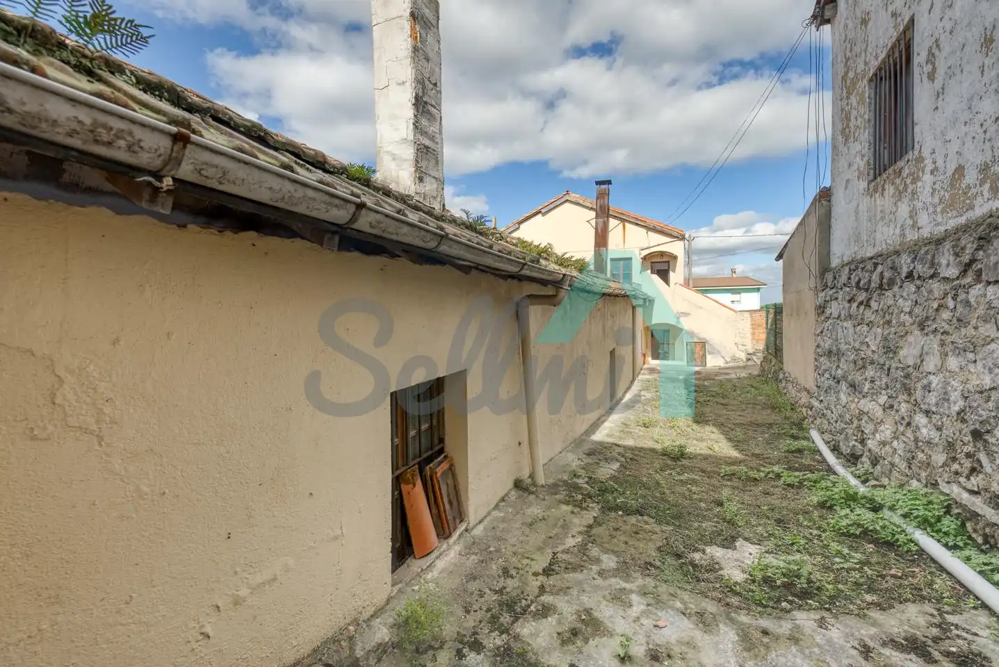 Buildings for sale in Oviedo 