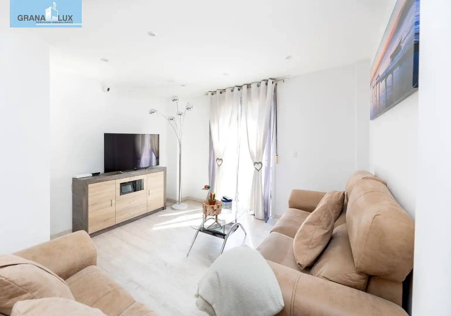 Flat with lift for sale in Calle de Miguel Hernández