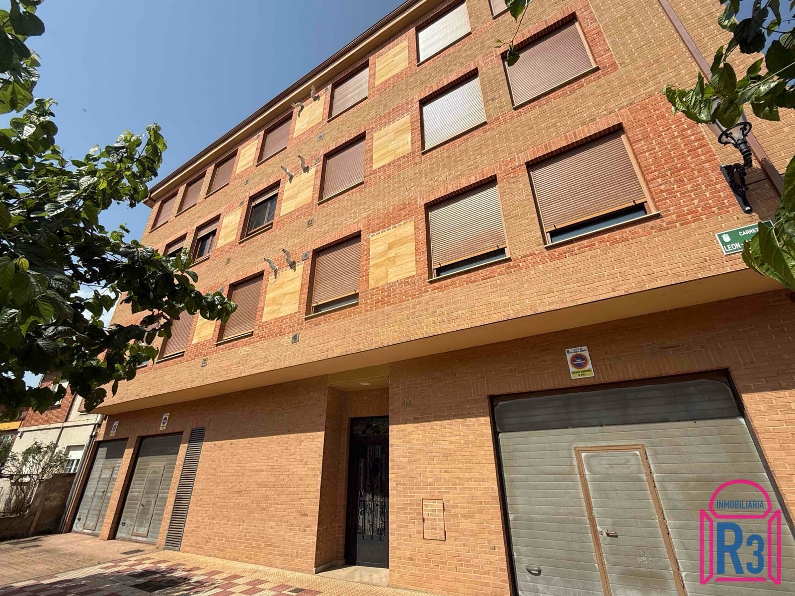 Exterior view of Apartment to rent in Villaquilambre  with Heating, Storage room and Furnished