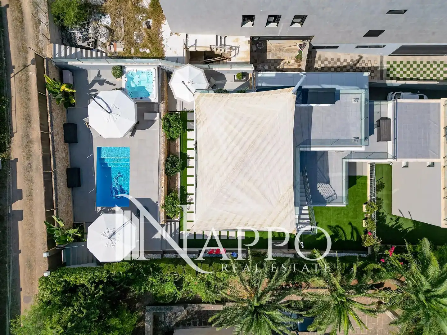 Garden of Houses for sale in Llucmajor  with Air Conditioner, Heating and Terrace