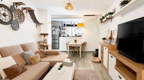 Foto 3 de Piso en venta en Carrer de la Florida, La Gavarra, Cornellà de Llobregat