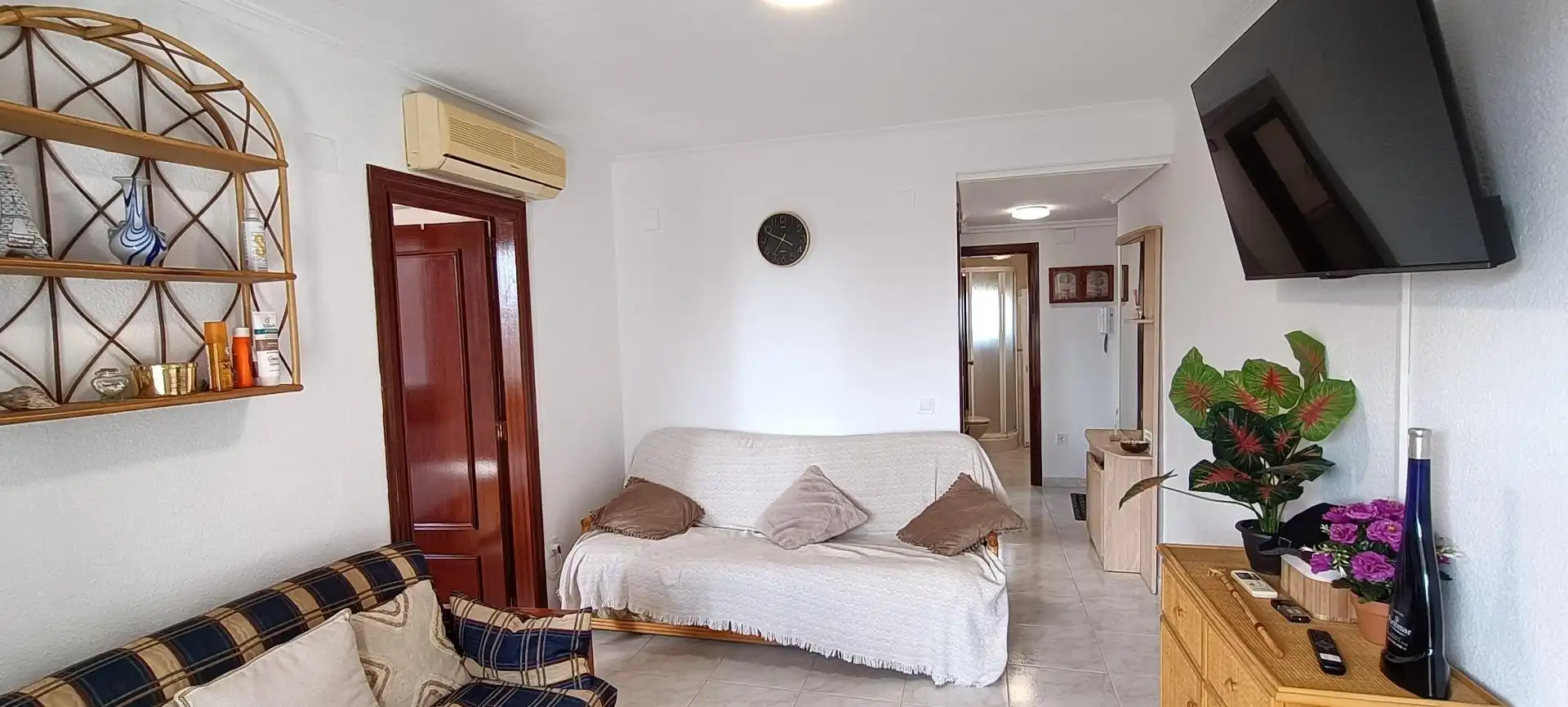 Living room of Ground floor for sale in Benidorm  with Air Conditioner, Furnished and Oven
