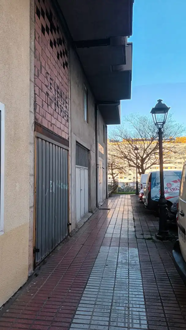 Local comercial en venda a Maliaño - AV MENENDEZ PELAYO 36