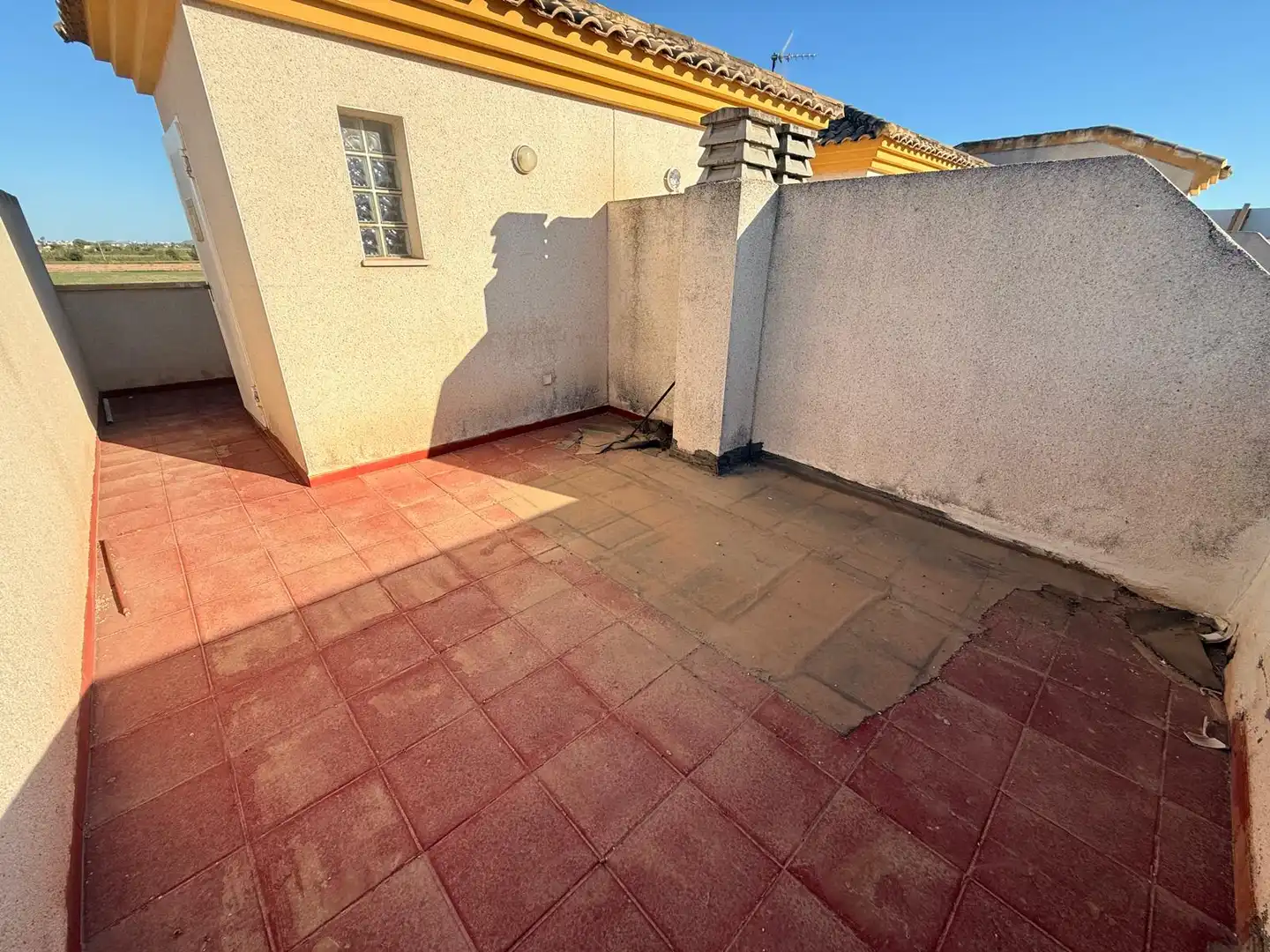 Terrassa de Casa o xalet en venda en Daya Nueva amb Terrassa i Piscina comunitària