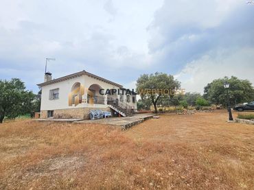 Haus mit Pool zum Verkauf in Avenida Valdeolivas