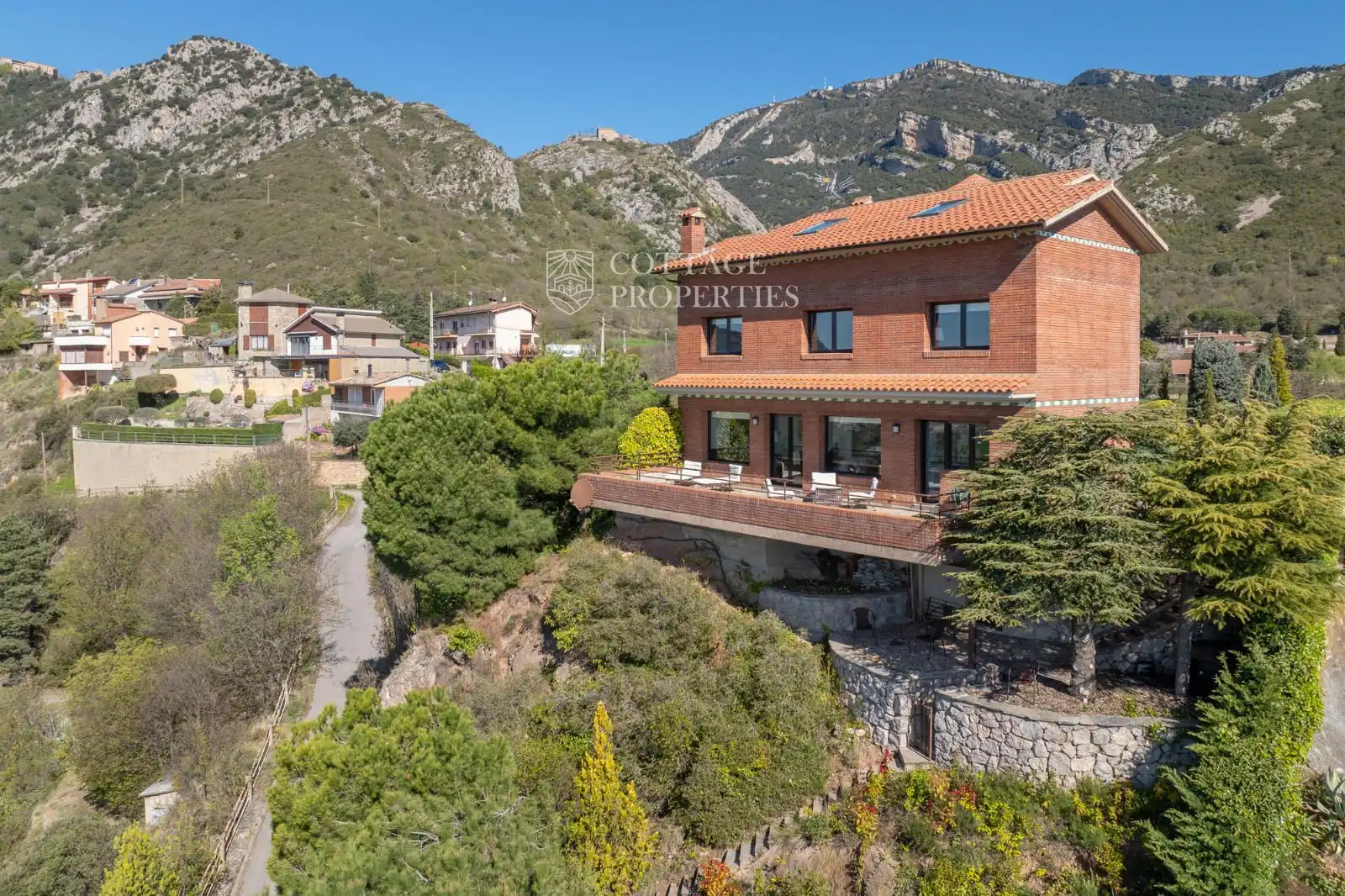 Exterior view of Houses for sale in Berga  with Heating and Terrace