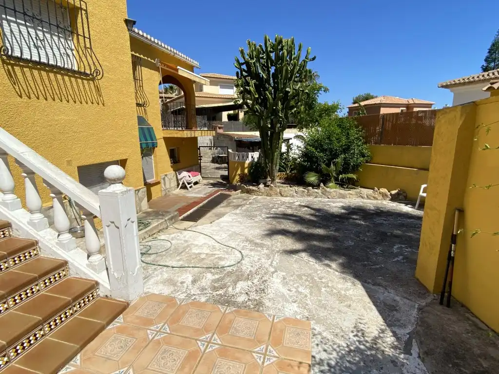 Houses for sale in El Montgó