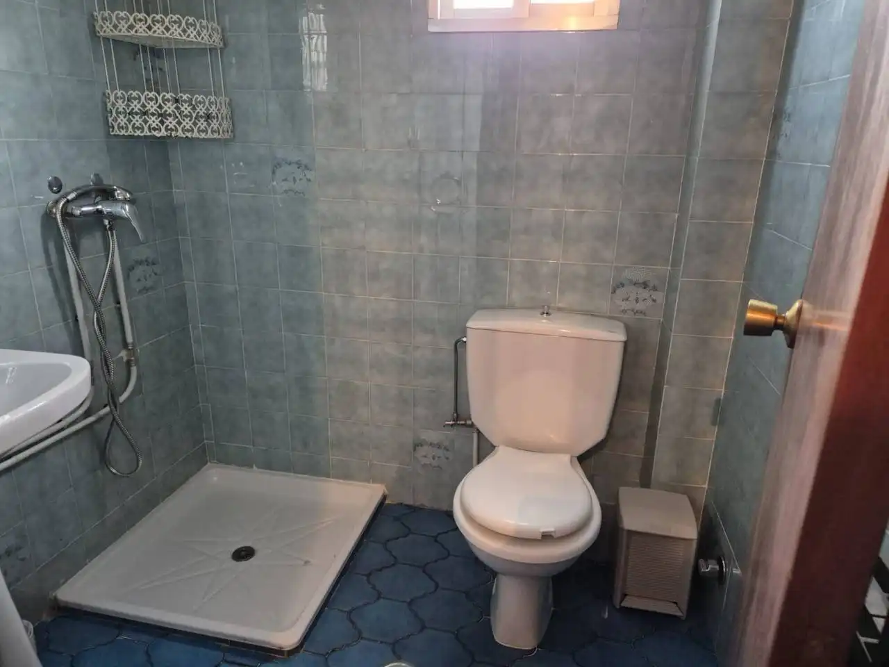 Badezimmer von Wohnung zur Miete in Sobrado (A Coruña)