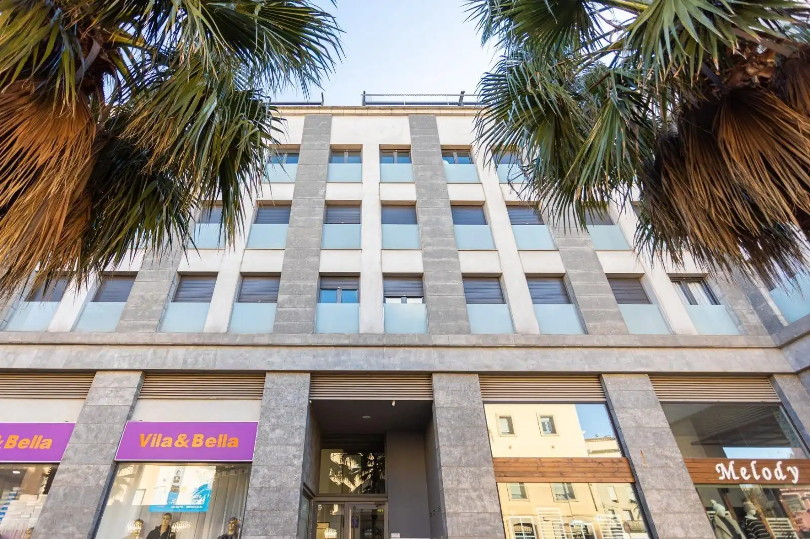 Vista exterior de Apartamento en venta en Figueres con Calefacción y Parquet