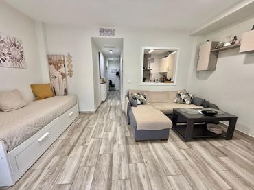 Studio mit Balkon zum Verkauf in Calle de Ramón Muntaner