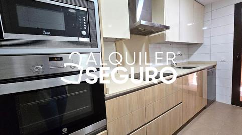 Photo 5 of Flat to rent in Fernando VII, San José - Buenos Aires, Madrid