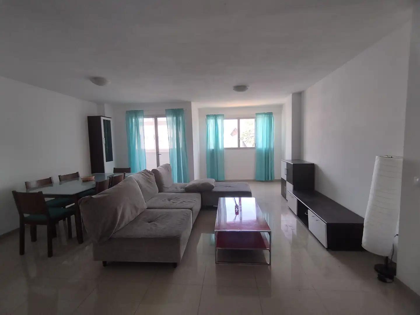 Sala de estar de Piso de alquiler en San Cristóbal de la Laguna con Amueblado, Horno y Lavadora